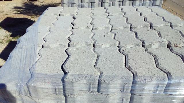 Paver: Quais os benefícios e como utilizá-lo na construção? 2 paver concreto construcao